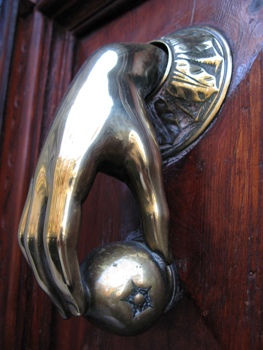 This wonderful photo of an unusual brass door knocker was taken by Jorc Navarro from Barcelona, Spain.